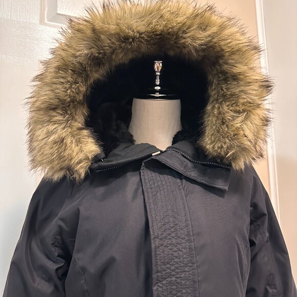 Aritzia Tna Avoriaz Parka – Black – Size(M - Picture 16 of 16